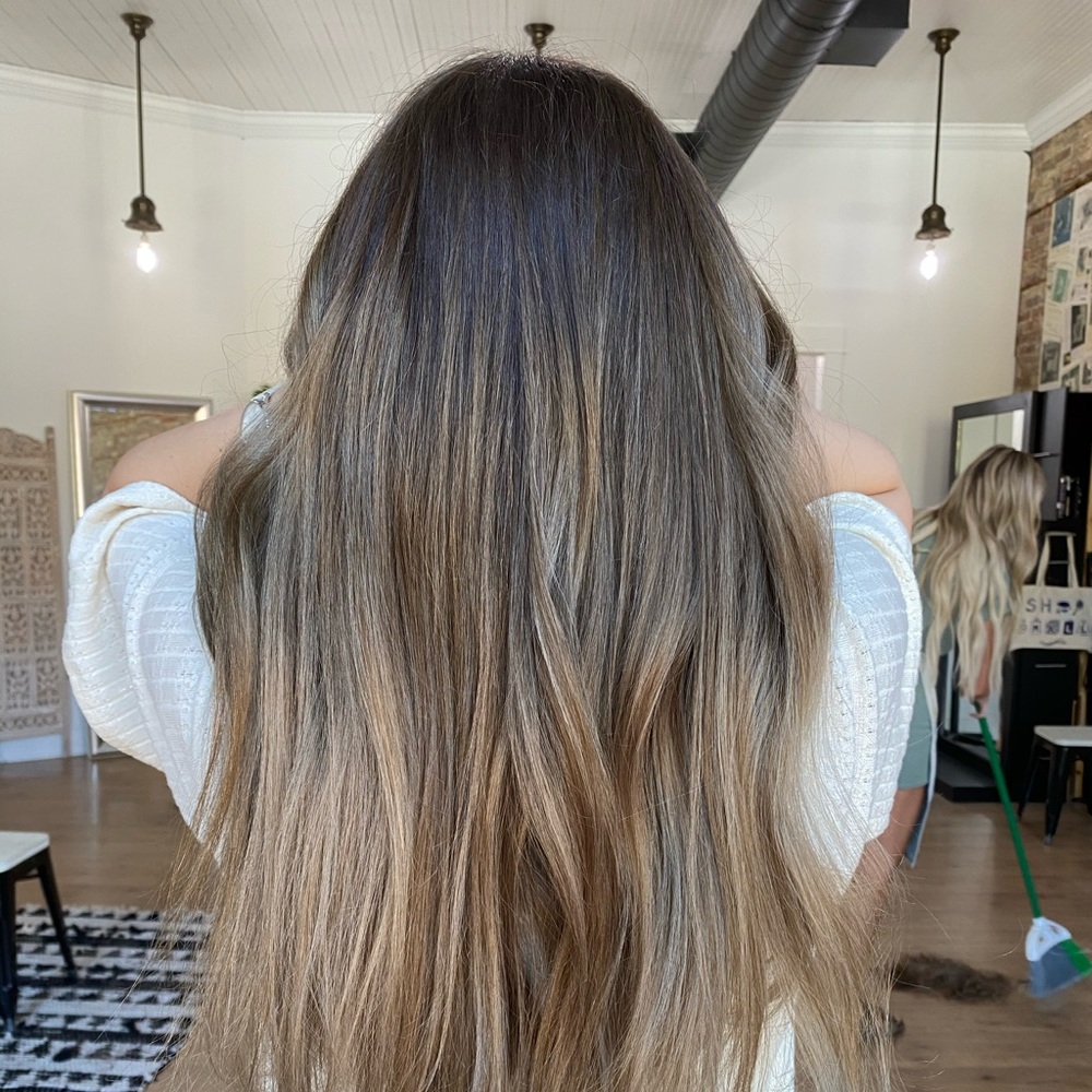 Meet your Posher, Ella